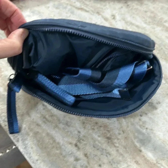 Kate Spade New York Arya Packable Backpack Bag in Navy. Great for travel - Picture 4 of 11